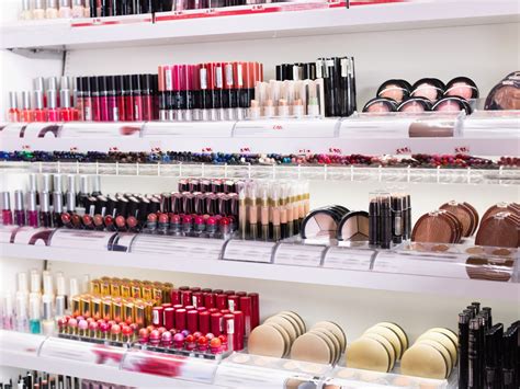 Shop Beauty, Cosmetics, and Accessories 